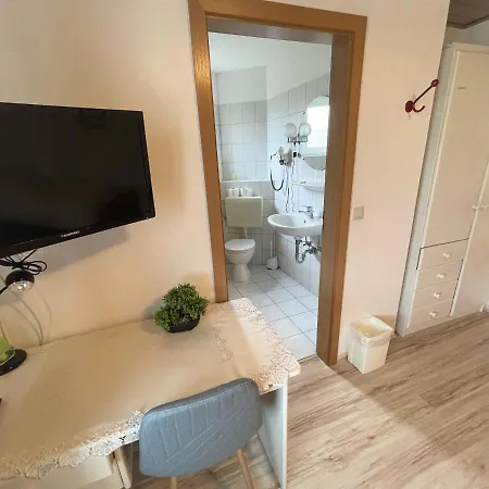 Ellada Restaurant & 3*