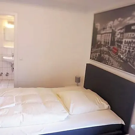 Ellada Restaurant & Tarp