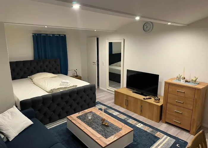 מלון Ellada Restaurant & טארפ